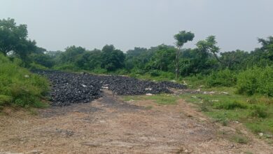 Photo of बलियापुर थाना क्षेत्र में नहीं थम रहा है अवैध कोयले का कारोबार।