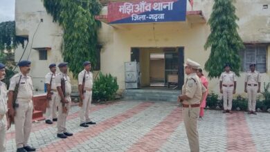 Photo of पुलिस अधीक्षक, गढ़वा श्री अमन कुमार (भाoपुoसेo) के द्वारा आज मझिआंव थाना का औचक निरीक्षण