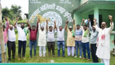 Photo of 9 जुलाई को देशव्यापी हड़ताल को सफल बनाने के लिए सिंदरी में आज जेएमएम, राजद सीपीएम और कांग्रेस पार्टी के नेताओं की बैठक जेएमएम कार्यालय में किया गया।