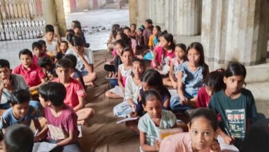 Photo of झरिया 7 सितंबर श्री सत्यनारायण मंदिर स्टेशन रोड झरिया में संस्कृत पाठशाला में आज पितृपक्ष को ध्यान में रख कर पितरों के तर्पण करते समय बोलने वाला मंत्र