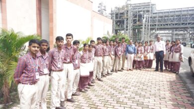 Photo of डीएवी पब्लिक स्कूल, सिंदरी के विद्यार्थियों ने हर्ल यूरिया फैक्ट्री का शैक्षिक भ्रमण किया* 