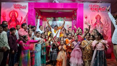 Photo of नवरात्रि के पावन पर्व पर पूरे क्षेत्र में श्रद्धाऔर श्रद्धालु की भक्ति की गंगा बह रही है धामनोद नगर में क्षेत्र के विधायक