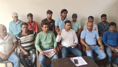 Photo of निचितपुर क्लीनिक अस्पताल के डॉक्टर उमाशंकर सिंह पर केसलपुर के ग्रामीणों का गंभीर आरोप*.