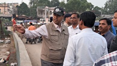 Photo of आज मंडल रेल प्रबंधक द्वारा बरमसिया ओवरब्रिज के मरम्मत कार्यों का निरीक्षण किया गया*