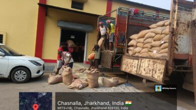 Photo of कांड्रा एफसीआई गोदाम में पुराने श्रमिकों ने पुनः किया अनलोडिंग, हड़ताल समाप्त