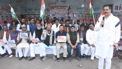 Photo of मोदी सरकार का महात्मा गांधी के नाम को मिटाना चाहती है । राष्ट्पिता लोगों के दिल में है। जिलाध्यक्ष संतोष* मनरेगा