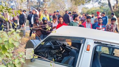 Photo of डिनोबली स्कूल सिंदरी के बच्चों को ले जा रही मारुति वैन से टक्कर में अनीष की मौत
