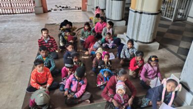 Photo of झरिया 11 जनवरी श्री सत्यनारायण मंदिर स्टेशन रोड झरिया में संस्कृत पाठशाला में आज विद्यार्थियों को आगामी