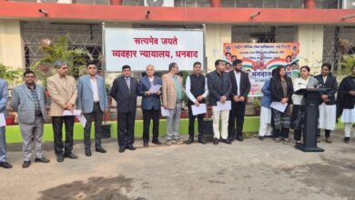 Photo of न्यायाधीशों ने ली प्रजातांत्रिक मूल्यों के संवर्द्धन को सुदृढ़ करने की शपथ  