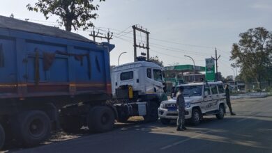 Photo of ओवरलोड छाई गाड़ी पर डीटीओ की दबीस, पांच में से तीन गाड़ी का चलान कटा ।