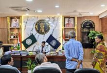 Photo of धनबाद उपायुक्त के जनता दरबार में उमड़ी भीड़; बेकारबांध में पुस्तकालय और पार्क की उठी मांग