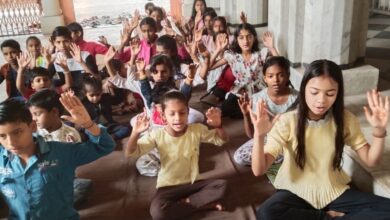 Photo of श्री सत्यनारायण मंदिर में संस्कृत पाठशाला का आयोजन: होली और चंद्रग्रहण पर दी गई विशेष जानकार।