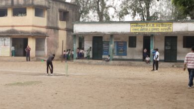 Photo of राजकीयकृत डी.ए.वी. उच्च विद्यालय टासरा में ‘क्रिकेट टूर्नामेंट’ का भव्य आयोजन: प्रिंसिपल उमेश दुबे की अनूठी पहल