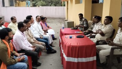 Photo of गौशाला ओपी में शांति समिति की बैठक संपन्न: डीजे पर प्रतिबंध को लेकर अखाड़ा समितियों ने जताया विरोध