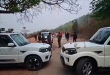 Photo of धनबाद पुलिस और प्रिंस खान गिरोह के बीच मुठभेड़, एक अपराधी को लगी गोली सब इंस्पेक्टर घायल