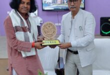 Photo of ज्ञान का उत्पादन अपनी भाषा में करे – प्रो. कन्हैया त्रिपाठी  बिनोद बिहारी महतो कोयलांचल विश्वविद्यालय धनबाद में