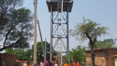 Photo of बालूमाथ प्रखंड में ठप पड़ी ‘जल-नल योजना’ को लेकर जिला परिषद उपाध्यक्ष गंभीर, कार्यपालक अभियंता को लिखा पत्र