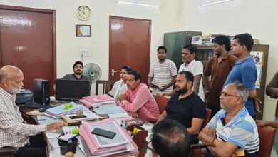 Photo of केटीएमपीएल द्वारा आवास तोड़े जाने के विरोध में भाजपा नेताओं ने एफसीआईएल प्रबंधन से की वार्ता