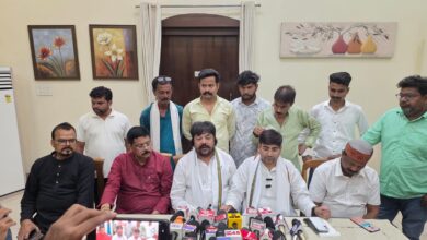 Photo of धनबाद कांग्रेस में नहीं है कोई विवाद, सभी मिलकर करेंगे संगठन को मजबूत : जांच समिति