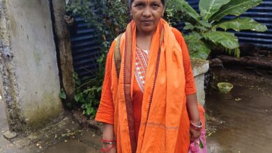 Photo of सिस्टम के प्रेशर से डिप्रेशन फोन कॉल्स और पब्लिक के दबाव से तंग आकर गायब हुई महिला बीएलओ, पुलिस और पत्रकारों की टीम ने खोज निकाला