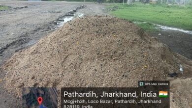 Photo of सड़क निर्माण में करोड़ों का घोटाला और गुंडागर्दी, खबर छापने पर ठेकेदार ने पत्रकार को दी जान से मारने की धमकी