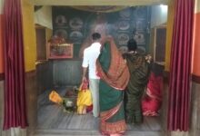 Photo of मंदिरों में ताला तोड़ चोरी, आस्था पर चोट: चासनाला के प्राचीन कल्याणेश्वरी मंदिर परिसर से हजारों की संपत्ति गायब