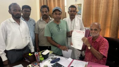 Photo of सिंदरी विधायक चंद्रदेव महतो ने FCI की नई आवास नीति का किया कड़ा विरोध, मांगें न मानने पर बड़े आंदोलन की दी चेतावनी 