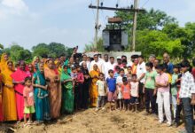 Photo of बगोदर विधायक के प्रयास नगर केशवारी में 200 केवीए का नया ट्रांसफार्मर लगा, ग्रामीणों को मिली राहत।