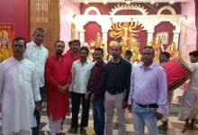 Photo of सप्तमी पर चंदनकियारी के दुर्गा मंदिरों में आस्था का सैलाब, विधायक उमाकांत रजक ने दर्जनों मंदिरों में टेका माथा