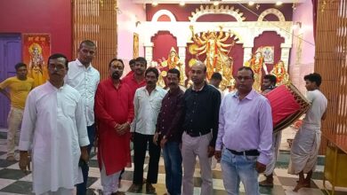 Photo of सप्तमी पर चंदनकियारी के दुर्गा मंदिरों में आस्था का सैलाब, विधायक उमाकांत रजक ने दर्जनों मंदिरों में टेका माथा
